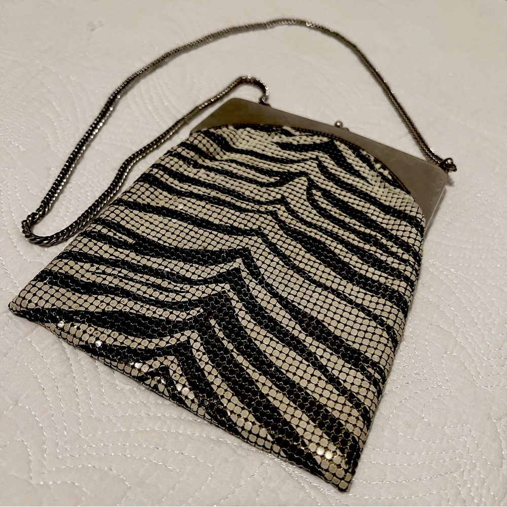 Zebra Pattern Shimmery Shoulder Bag✨